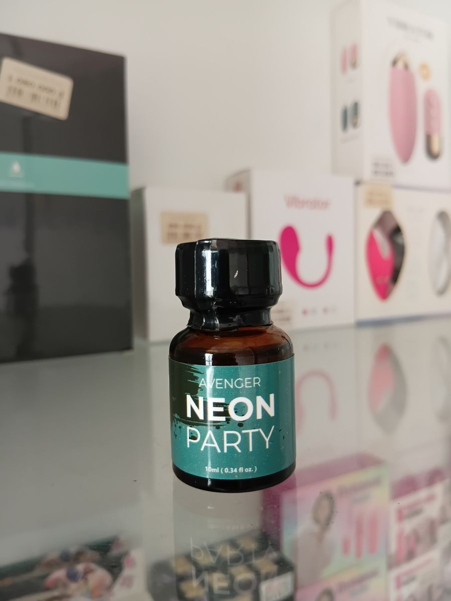 Poppers Neon Party Xanh - PWD USA 10ml Chính Hãng Tại Bao Cao Su Bạc Liêu