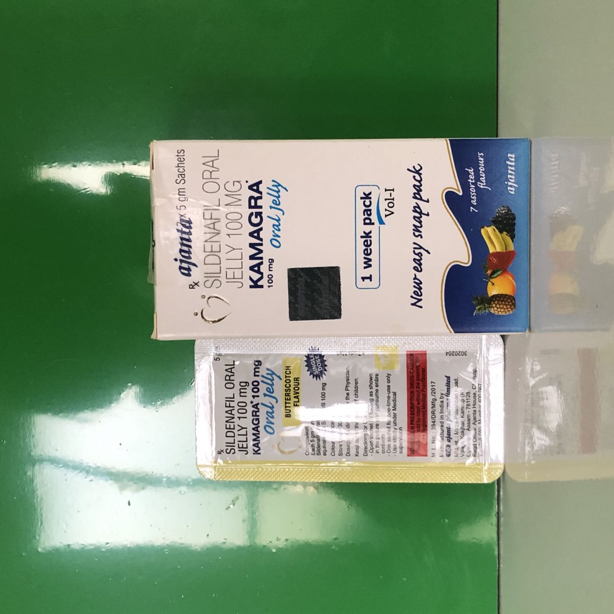 Kamagra Oral Jelly của Ấn Độ - cường dương hỗ trợ sinh lý nam hương trái cây tại bao cao su Bạc Liêu