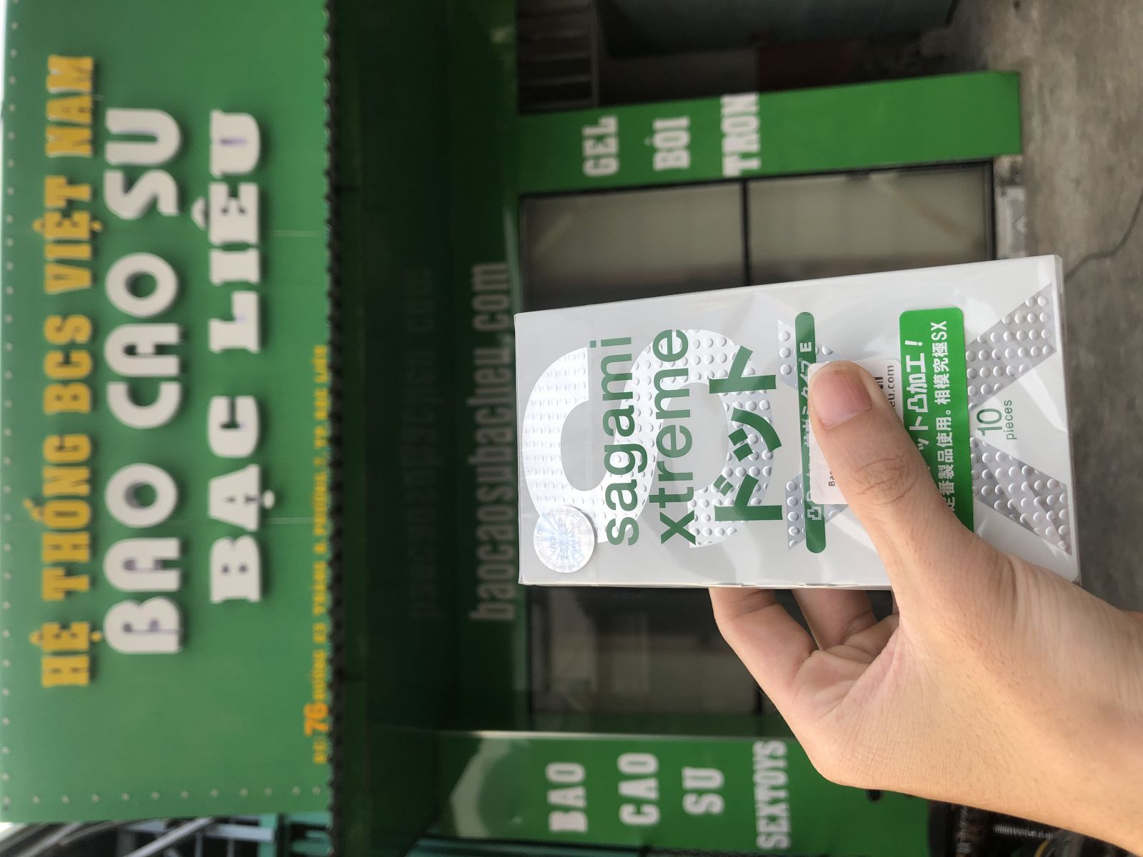Bao cao su Sagami Xtreme Type E White Box điểm nổi mịn quanh bao hộp 10 cái tại bao cao su Bạc Liêu